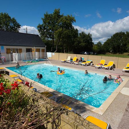 Camping De Brouel Ambon Екстериор снимка